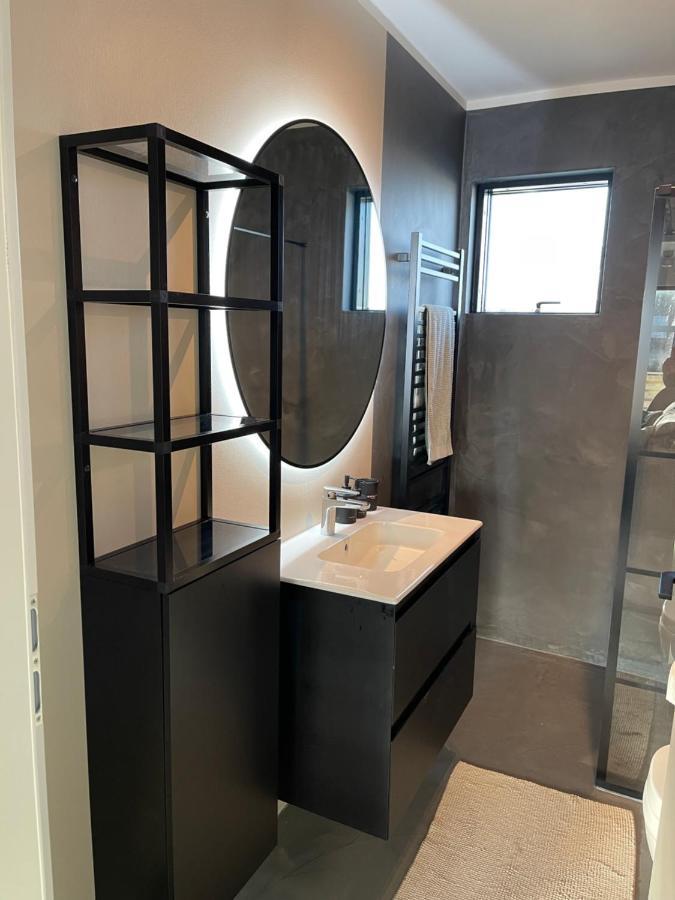 Keflavik Apartments 101 Ngoại thất bức ảnh